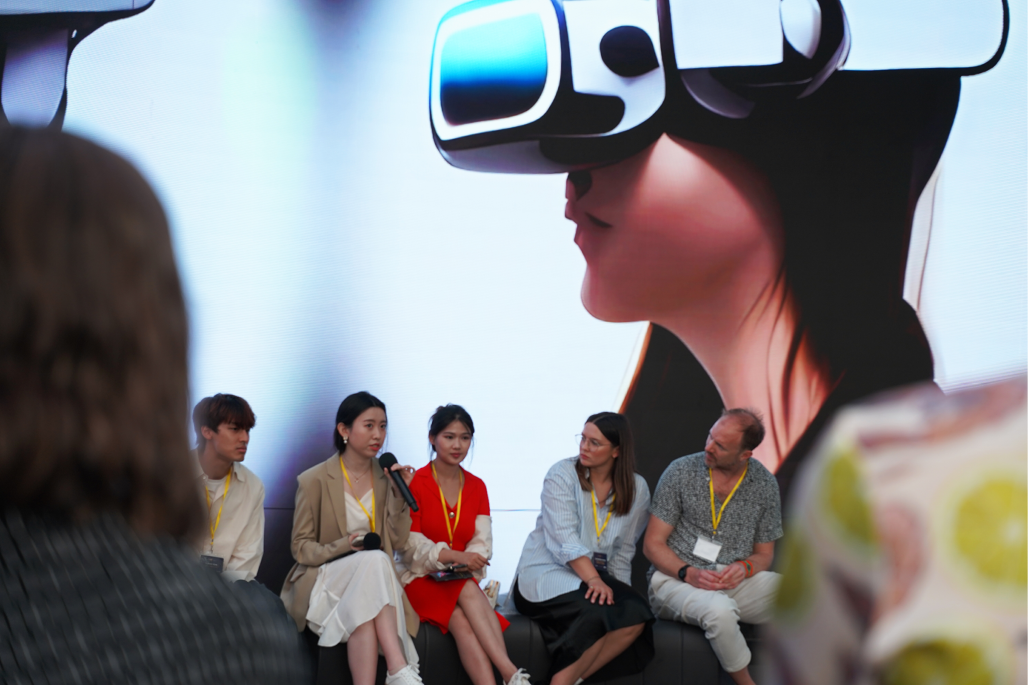 Sysco's AI Challenge - vr headset