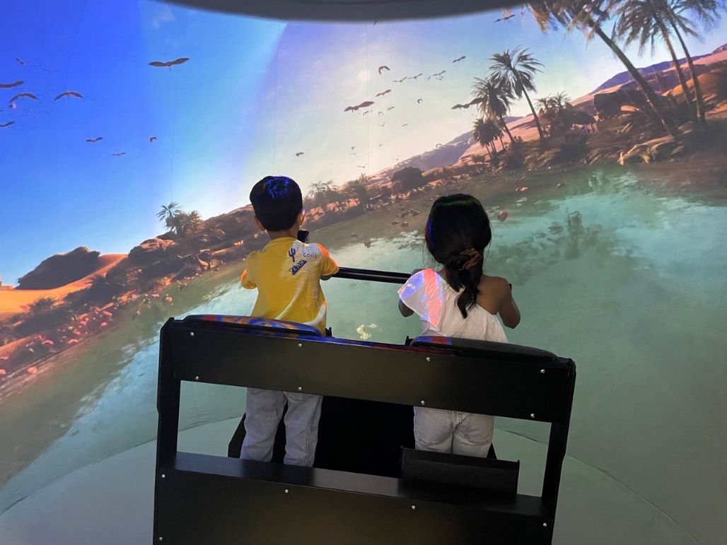 The Super Reality Stand-Up Theater - children