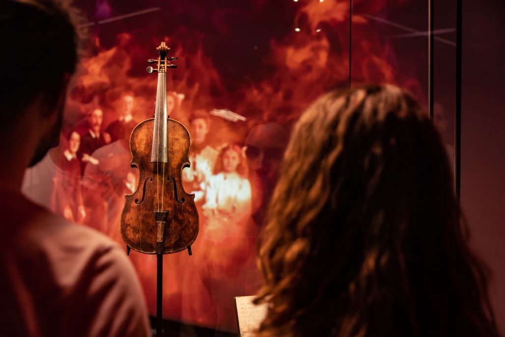The Titanic Experience - violin