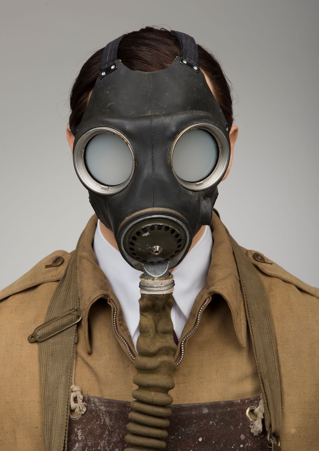 chamber of horrors - gas mask