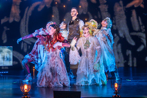 Freakshow performers