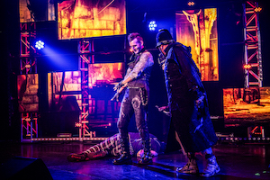 Freakshow performers