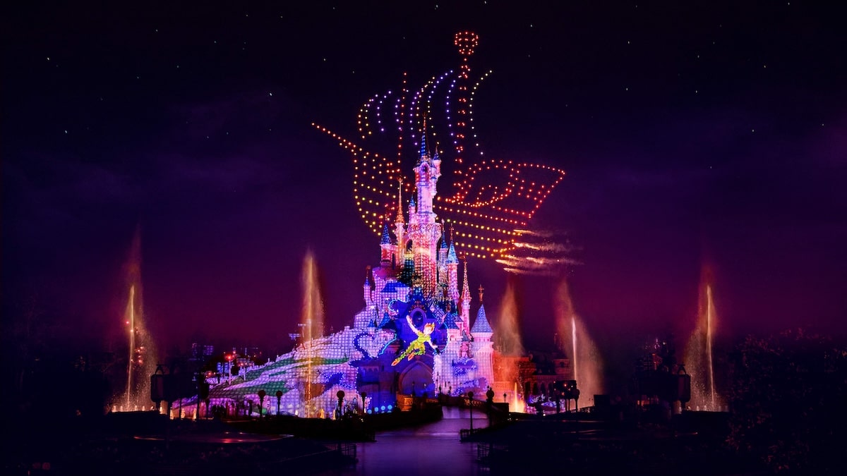 Disney Electrical Sky Parade - Disneyland Paris