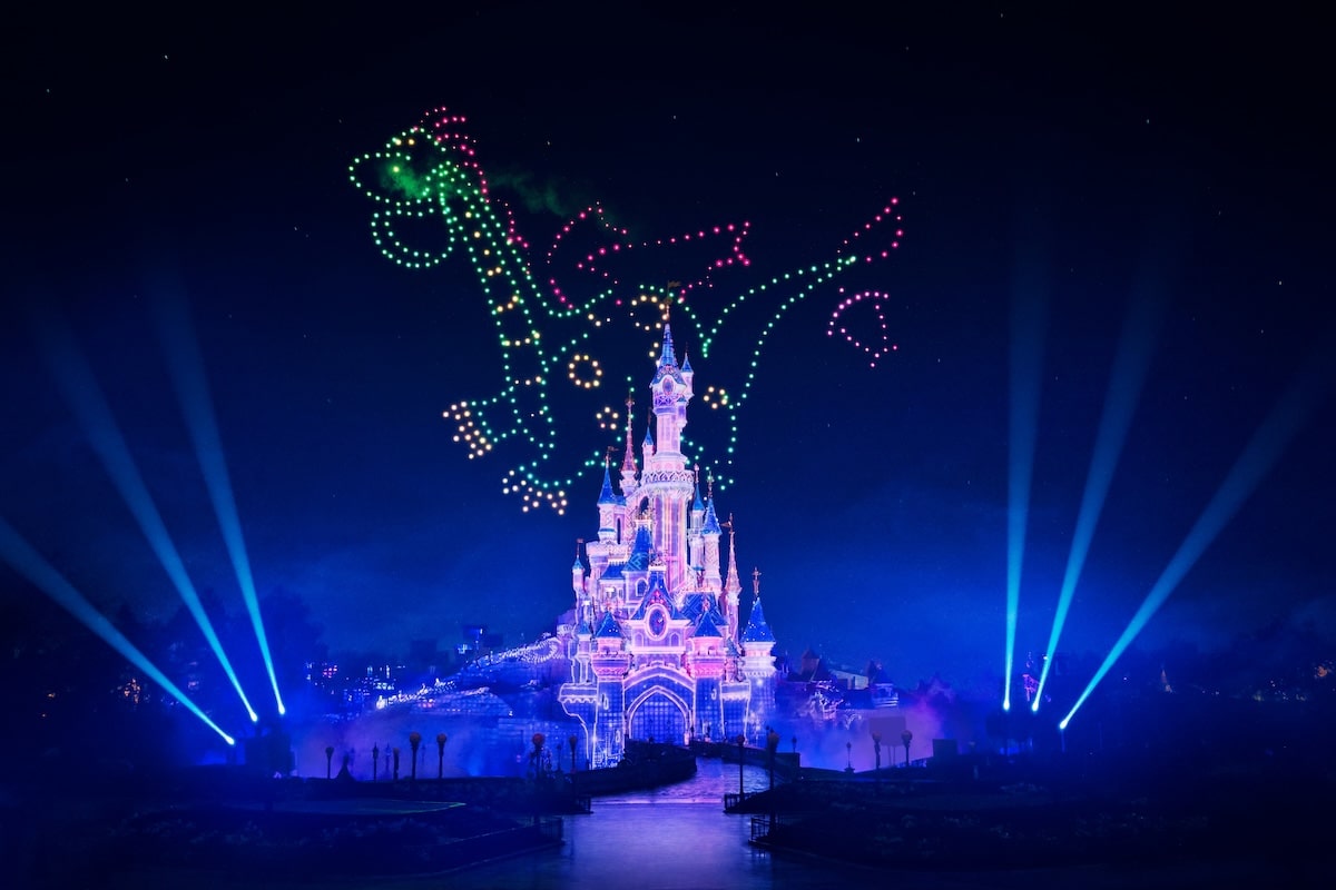 Disney Electrical Sky Parade - Disneyland Paris