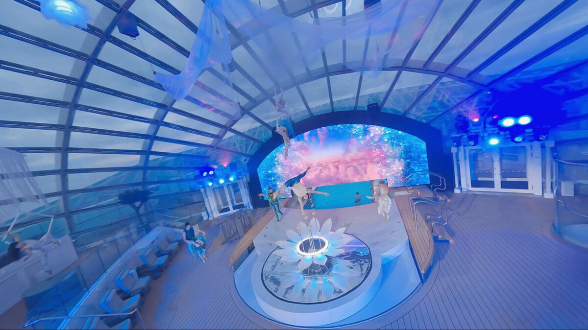 FluidLED - Low Voltage LED Display System for Wet Environments by Octopus Design Studio blooloop Innovation Awards
