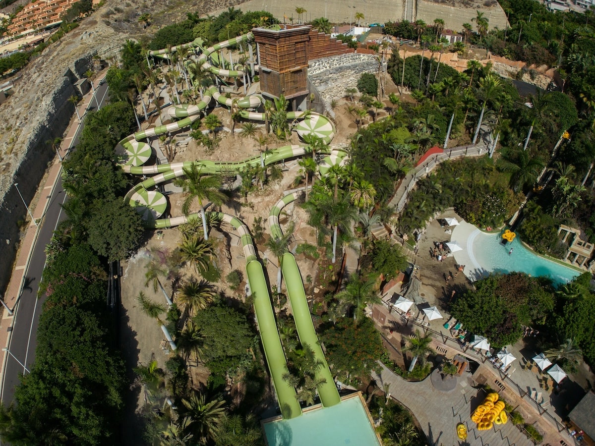 Saifa: The Ultimate Dueling RocketBLAST Water Coaster