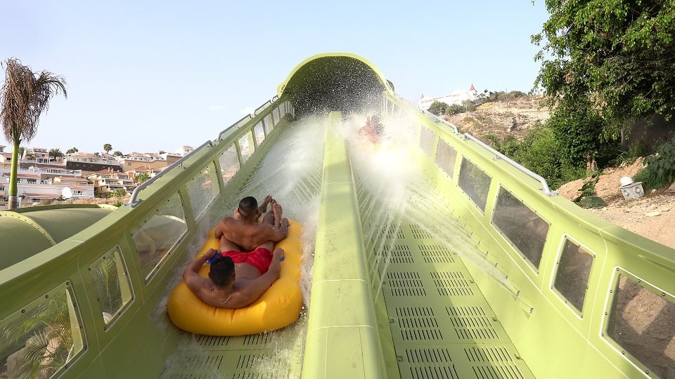 Saifa: The Ultimate Dueling RocketBLAST Water Coaster