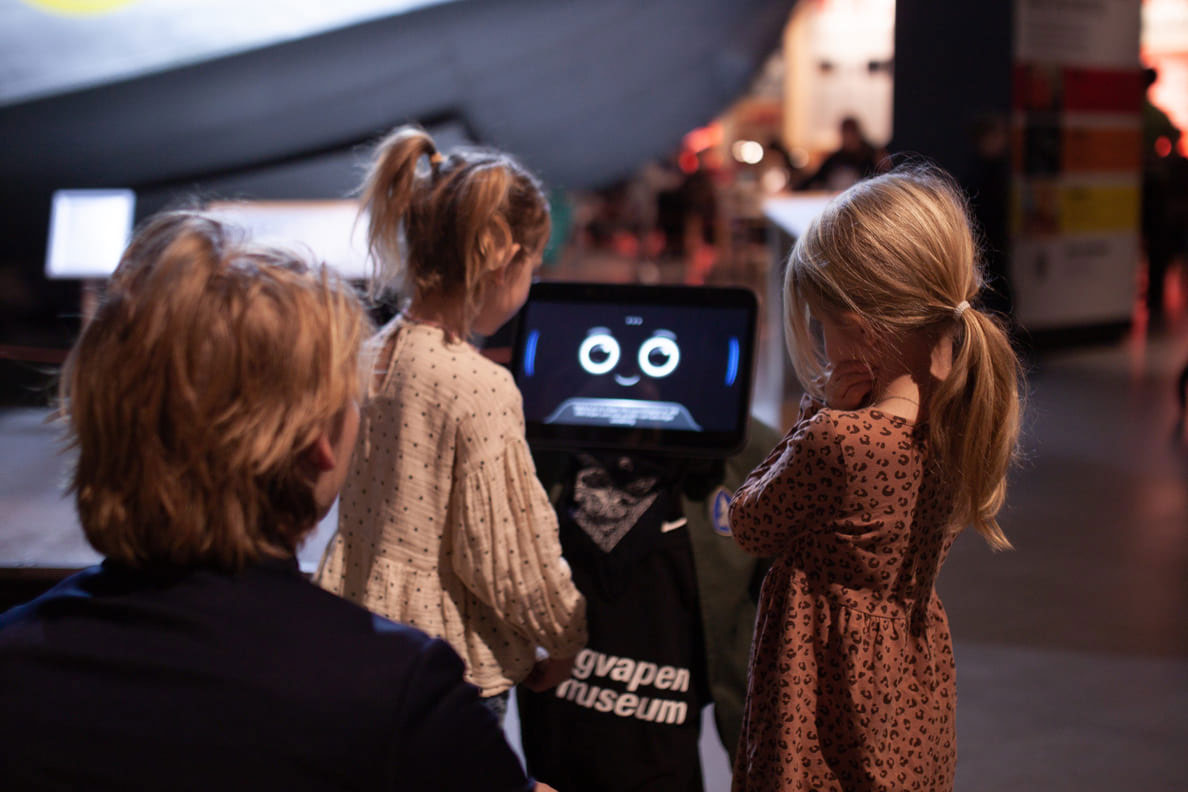 RoboGuide - Your Social Interactive Guide Robot Dyno Robotics blooloop Innovation Awards