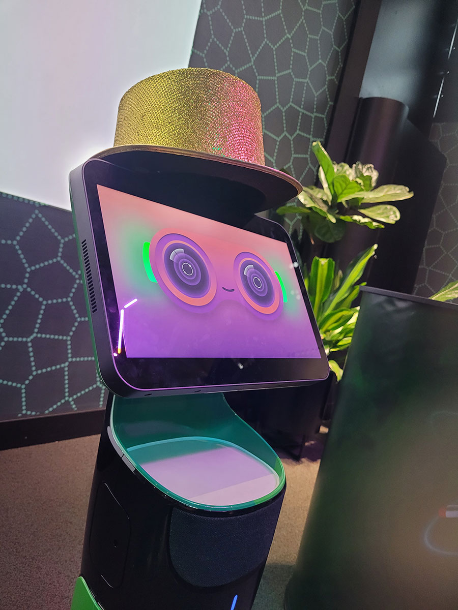 RoboGuide - Your Social Interactive Guide Robot Dyno Robotics blooloop Innovation Awards