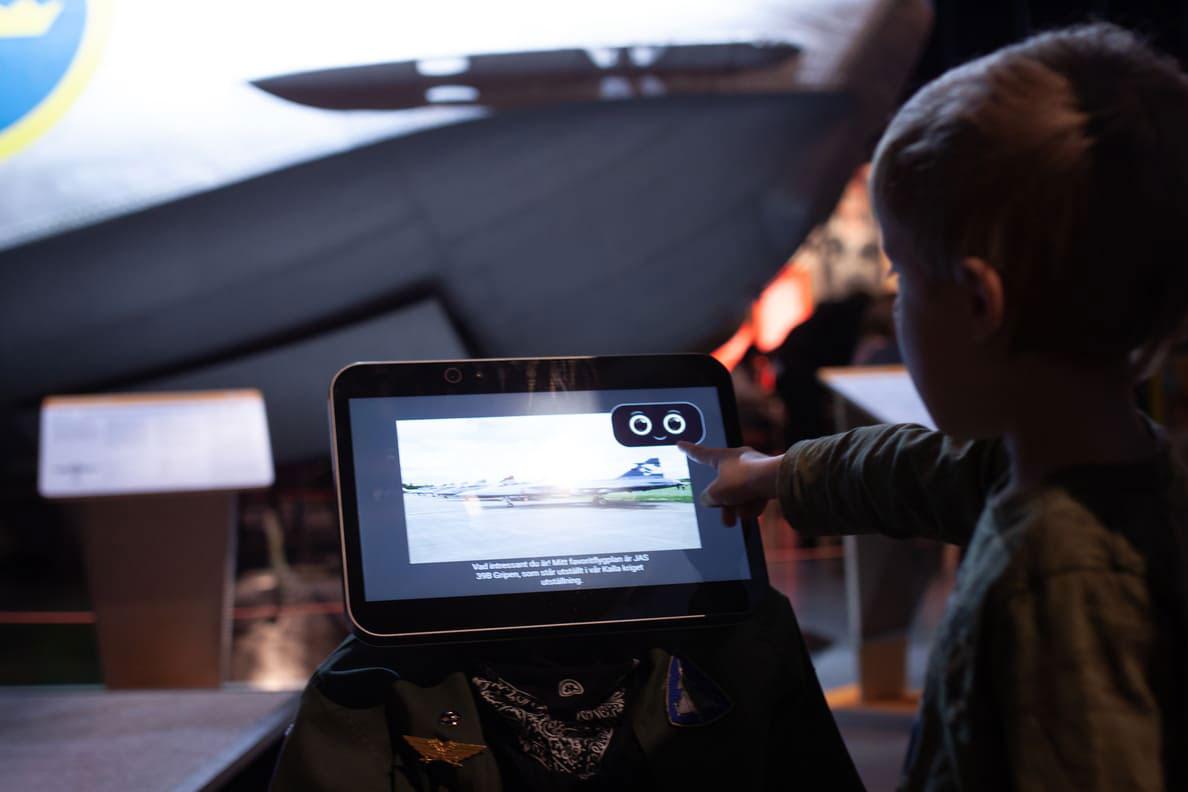 RoboGuide - Your Social Interactive Guide Robot Dyno Robotics blooloop Innovation Awards